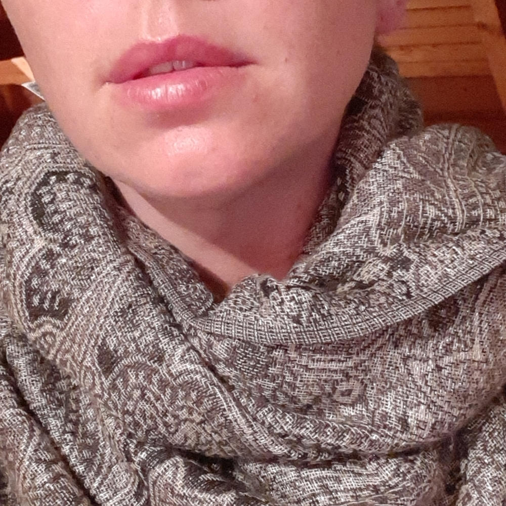 *4/&20* Scarf